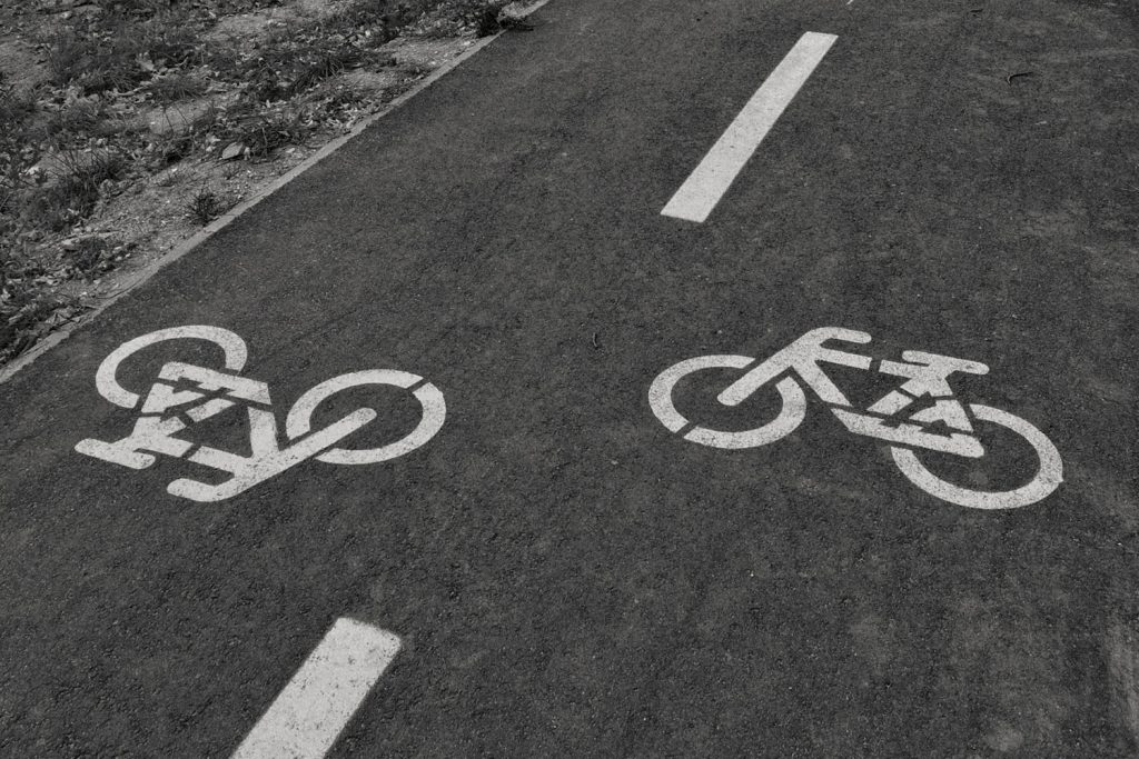 Az Év kerékpárútja díjat olyan útvonal kaphatja meg, amely vonzó célpont a turisták számára, jó az útminőség, és biztonságosan lehet rajta közlekedni.