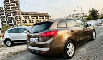 KIA CEE’D SW 1.6 GDI Limitált Prémium VEZ.SZ.KÖNYV-NAVI-KAMERA-TEMPOMAT-LED-SÉR.MENTES! teljes