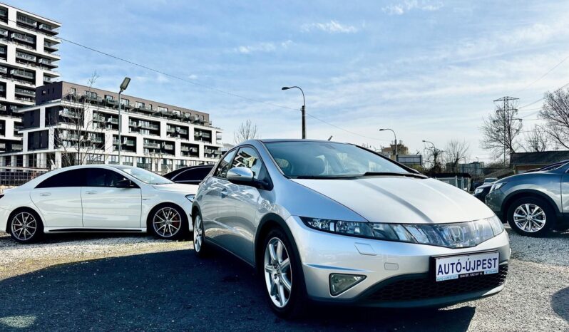 HONDA CIVIC 1.8 Executive VEZ. SZ.KÖNYV-PANORÁMATETŐ-TEMPOMAT-XENON-KITŰNŐ ÁLLAPOT!! teljes