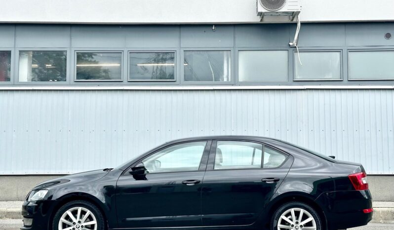 SKODA OCTAVIA 1.4 TSI Style MAGYAR-135eKM-KÉT TULAJDONOS-SÉRÜLÉSMENTES! teljes