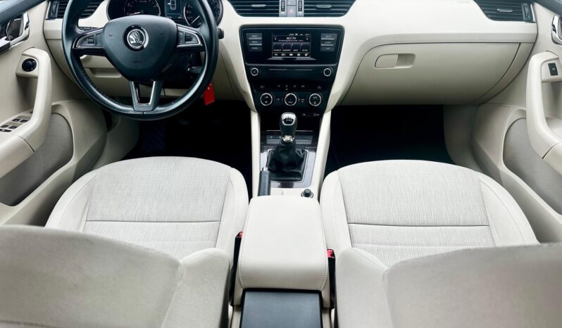 SKODA OCTAVIA 1.4 TSI Style MAGYAR-135eKM-KÉT TULAJDONOS-SÉRÜLÉSMENTES! teljes