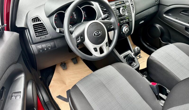 KIA VENGA 1.4 EX VEZ.SZ.KÖNYV-75eKM-KÉT TULAJ-SÉRÜLÉSMENTES! teljes