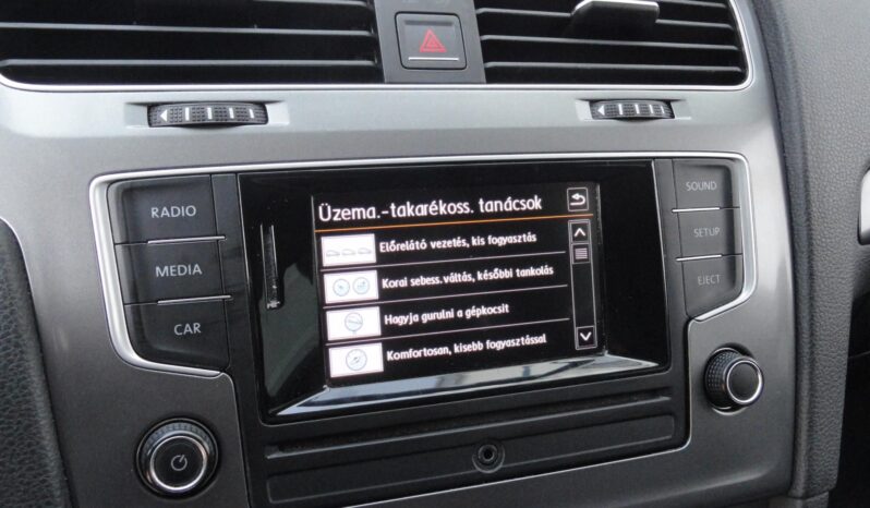VOLKSWAGEN GOLF VII Variant 1.6 TDI BMT Comfortline Mo-i-109eKm-1 ÉV GARANCIÁVAL!! teljes