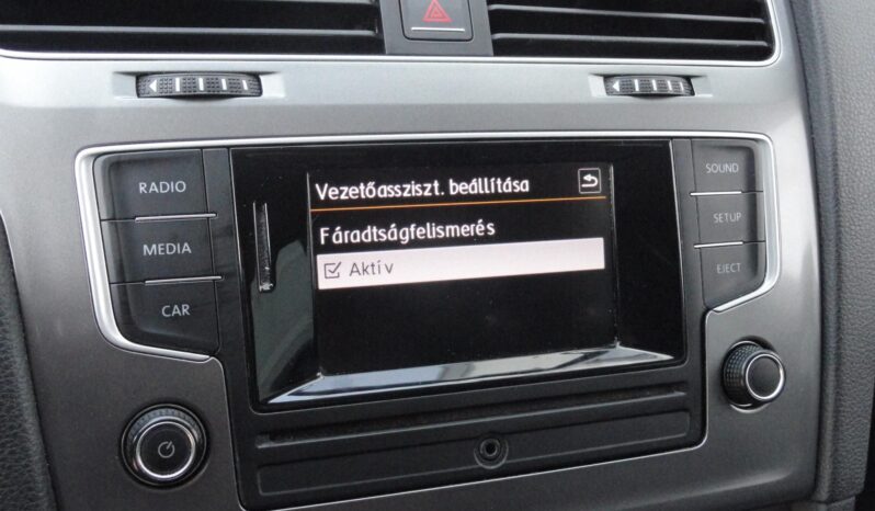 VOLKSWAGEN GOLF VII Variant 1.6 TDI BMT Comfortline Mo-i-109eKm-1 ÉV GARANCIÁVAL!! teljes