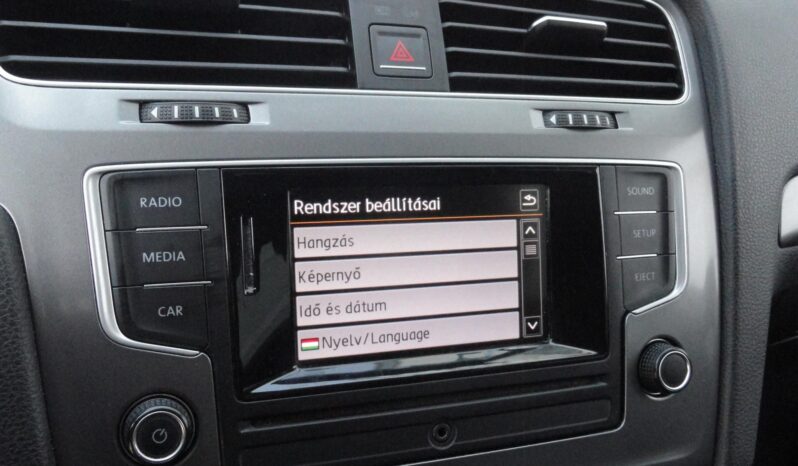VOLKSWAGEN GOLF VII Variant 1.6 TDI BMT Comfortline Mo-i-109eKm-1 ÉV GARANCIÁVAL!! teljes