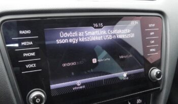 SKODA OCTAVIA Combi 1.4 TSI Style DSG TEMPOMAT-ÜLÉSFŰTÉS-PANORÁMATETŐ-Mo-i-1 ÉV GARANCIÁVAL! teljes