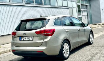 KIA CEE’D SW 1.6 GDI EX Prémium MAGYAR-EGY TULAJ-NAVIGÁCIÓ-KAMERA-FÉLBŐR BELSŐ! teljes
