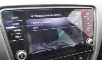 SKODA OCTAVIA Combi 1.4 TSI Style DSG TEMPOMAT-ÜLÉSFŰTÉS-PANORÁMATETŐ-Mo-i-1 ÉV GARANCIÁVAL! teljes
