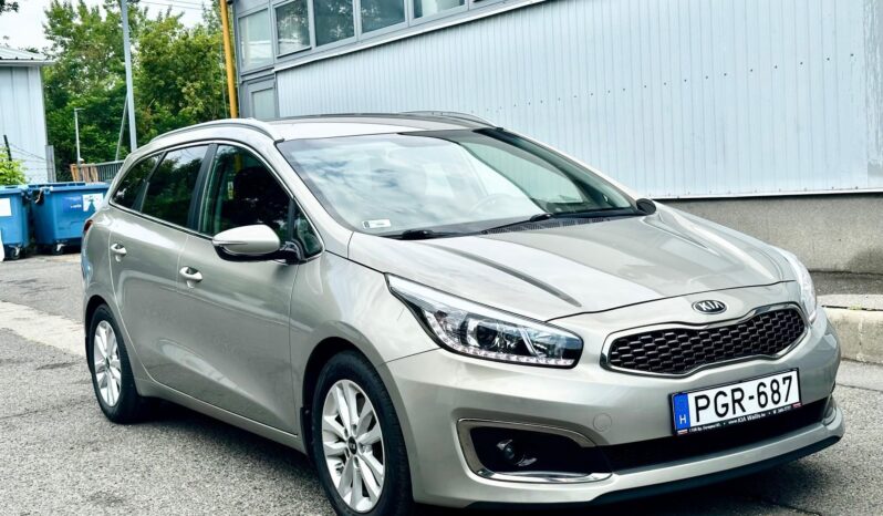 KIA CEE’D SW 1.6 GDI EX Prémium MAGYAR-EGY TULAJ-NAVIGÁCIÓ-KAMERA-FÉLBŐR BELSŐ! teljes