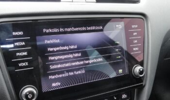SKODA OCTAVIA Combi 1.4 TSI Style DSG TEMPOMAT-ÜLÉSFŰTÉS-PANORÁMATETŐ-Mo-i-1 ÉV GARANCIÁVAL! teljes