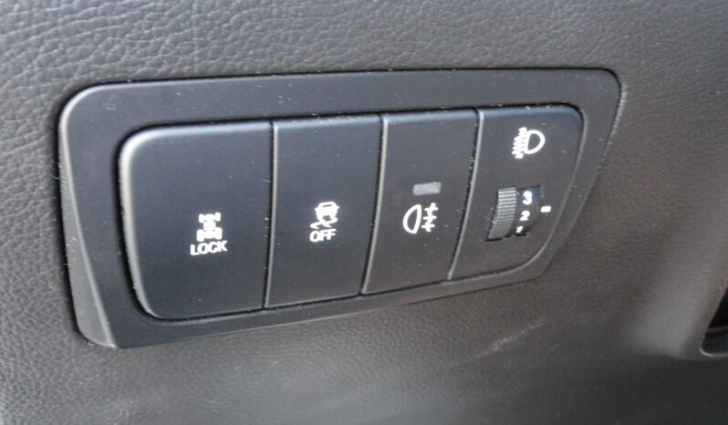 SSANGYONG KORANDO 2.0 e-XGI STD Plus AWD 4WD-BŐR-TEMPOMAT-ÜLÉSFŰTÉS-95eKm!! teljes