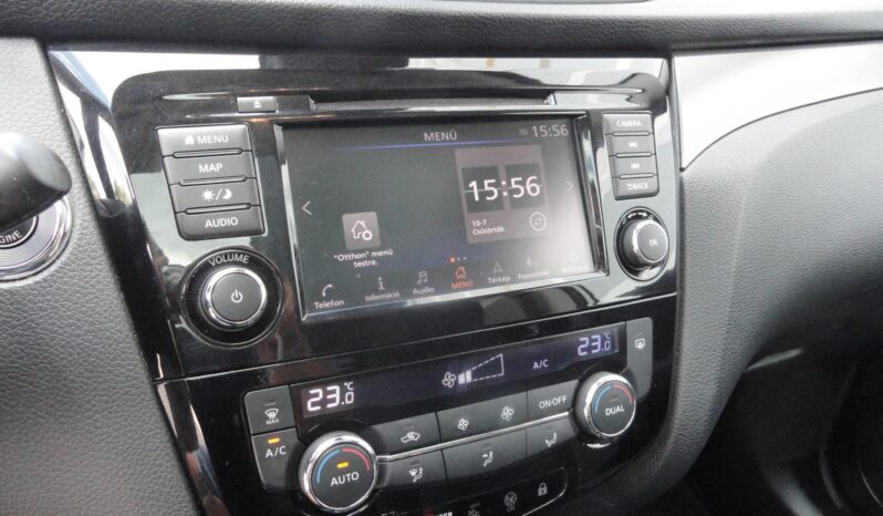 NISSAN QASHQAI 1.3 DIG-T N-Connecta NAVI-KAMERA-PANORÁMATETŐ-Mo-i-39eKm-1 ÉV GARANCIÁVAL! teljes