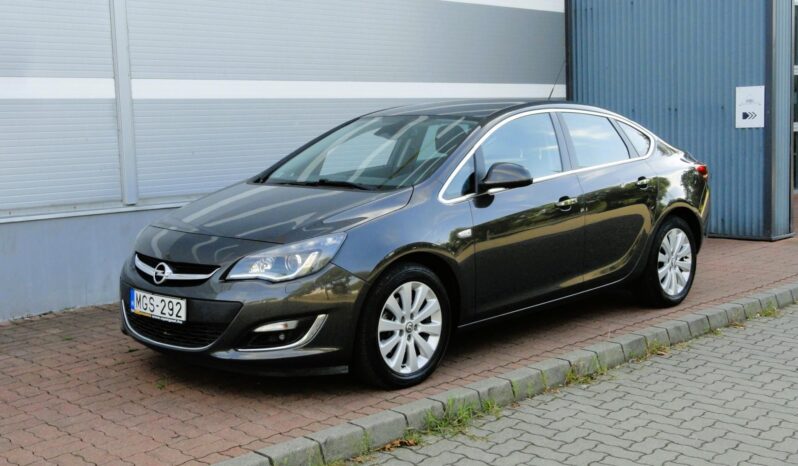 OPEL ASTRA J Sedan 1.6 T Cosmo (Automata) FÉLBŐR-TEMPOMAT-ÜLÉSFŰTÉS-XENON-Mo-i!! teljes