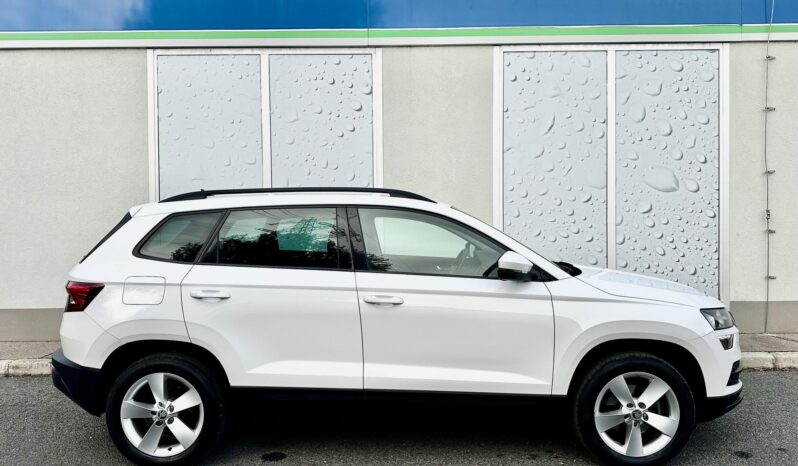 SKODA KAROQ 2.0 TDI SCR Style MAGYAR-VEZ.SZ.KÖNYV-93eKM-PARKRADAR-ÜLÉSFŰTÉS-MEGKÍMÉLT !! teljes