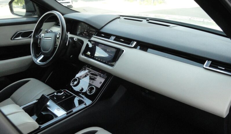 LAND ROVER RANGE ROVER VELAR RangeVelar 3.0D V6 SD6 R-Dynamic HSE (Automata) BEIGE BŐR-NAVI-KAMERA-ÜVEGTETŐ!! teljes