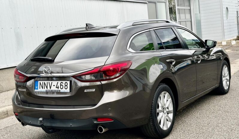 MAZDA 6 Sportkombi 2.2 CD Attraction MAGYAR-VEZ.SZ.KÖNYV-DIGIT KLIMA-PARKRADAR-ÜLÉSFŰTÉS !! teljes