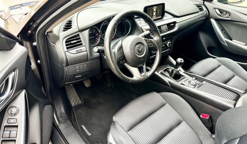 MAZDA 6 Sportkombi 2.2 CD Attraction MAGYAR-VEZ.SZ.KÖNYV-DIGIT KLIMA-PARKRADAR-ÜLÉSFŰTÉS !! teljes