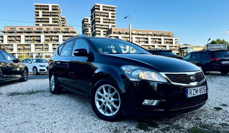 KIA CEE’D SW 1.6 EX Limited VEZ.SZERVIZKÖNYV-DIGIT.KLÍMA-ÜLÉSFŰTÉS-TEMPOMAT-VÉGIG SZERVIZELT! teljes