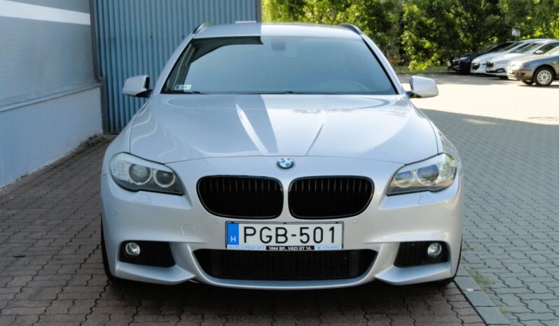 BMW 530d xDrive Touring (Automata) M-PACKET-BŐR-NAVI-F1-XENON-NAGYSZERVÍZ ELVÉGEZVE-221eKm! teljes