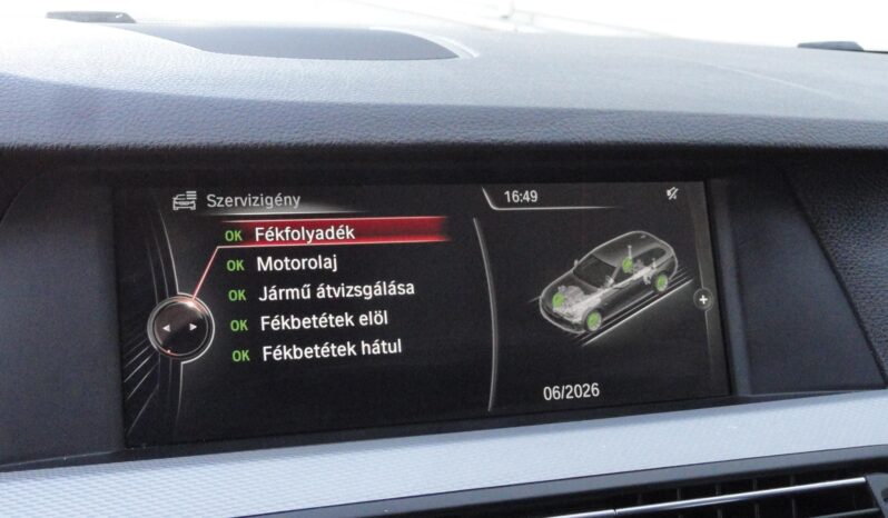 BMW 530d xDrive Touring (Automata) M-PACKET-BŐR-NAVI-F1-XENON-NAGYSZERVÍZ ELVÉGEZVE-221eKm! teljes