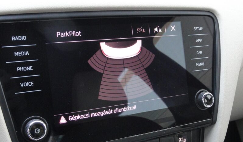 SKODA OCTAVIA 2.0 CR TDI SCR Style BEIGE BELSŐ-TEMPOMAT-LED-Mo-i-NAGYSZERVÍZ ELVÉGEZVE-1 ÉV GARANCIÁVAL!! teljes