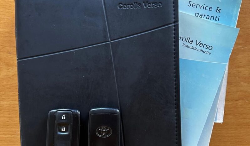 TOYOTA COROLLA VERSO 1.8 Linea Terra SZERVIZKÖNYV-KLIMA-ÜLÉSFŰTÉS-7SZEMÉLY-MEGKÍMÉLT ÁLLAPOT !! teljes