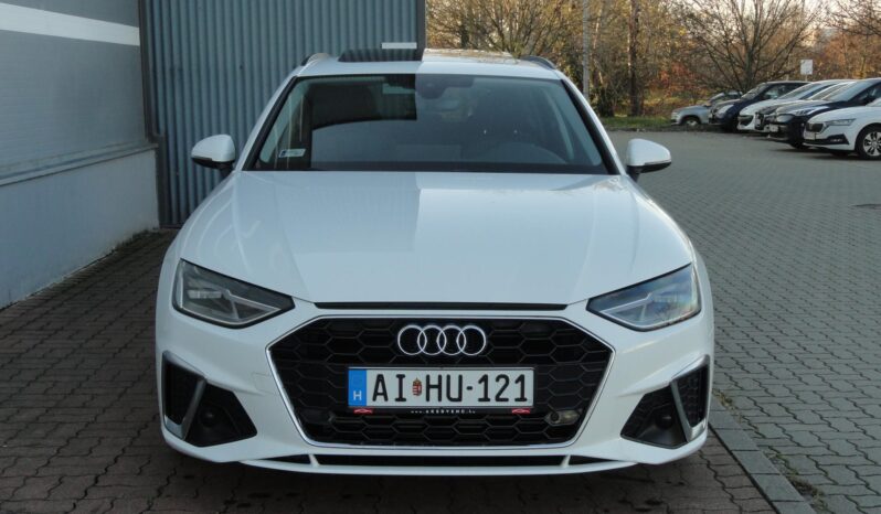 AUDI A4 Avant 40 TFSI S line S-tronic PANORÁMATETŐ-Mo-i-97eKm!! teljes