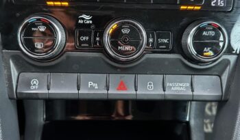 SKODA KAROQ 2.0 TDI SCR Style MAGYAR-VEZ.SZ.KÖNYV-93eKM-PARKRADAR-ÜLÉSFŰTÉS-GARANCIA! teljes