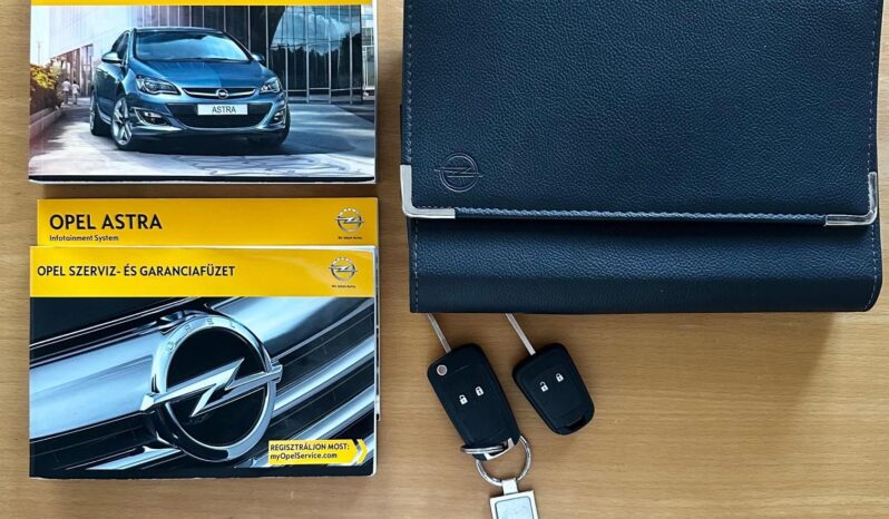 OPEL ASTRA J 1.6 Cosmo MAGYAR-VEZ.SZ.KÖNYV-KLÍMA-TEMPOMAT-KITÜNŐ ÁLLAPOT! teljes