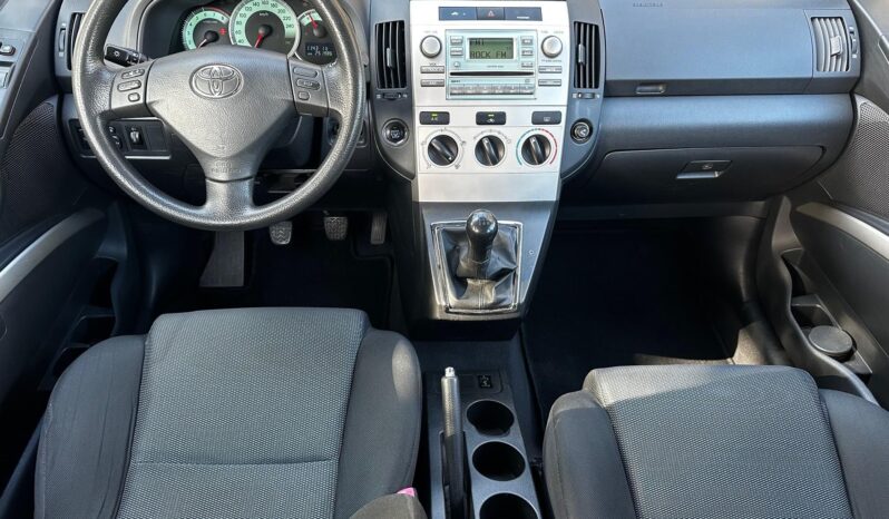 TOYOTA COROLLA VERSO 1.8 Linea Terra SZERVIZKÖNYV-KLIMA-ÜLÉSFŰTÉS-7SZEMÉLY-MEGKÍMÉLT ÁLLAPOT !! teljes