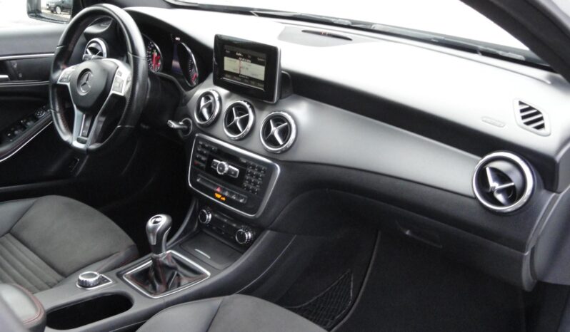 MERCEDES-BENZ GLA 200 AMG Sport BŐR-ÜLÉSFŰTÉS-Mo-i!! teljes