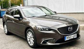 MAZDA 6 Sportkombi 2.2 CD Attraction MAGYAR-VEZ.SZ.KÖNYV-DIGIT KLIMA-PARKRADAR-ÜLÉSFŰTÉS !! teljes