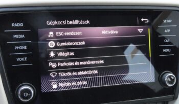 SKODA OCTAVIA 2.0 CR TDI SCR Style BEIGE BELSŐ-TEMPOMAT-LED-Mo-i-NAGYSZERVÍZ ELVÉGEZVE-1 ÉV GARANCIÁVAL!! teljes