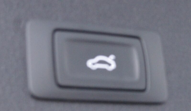 AUDI A4 Avant 40 TFSI S line S-tronic PANORÁMATETŐ-Mo-i 97e km!! teljes