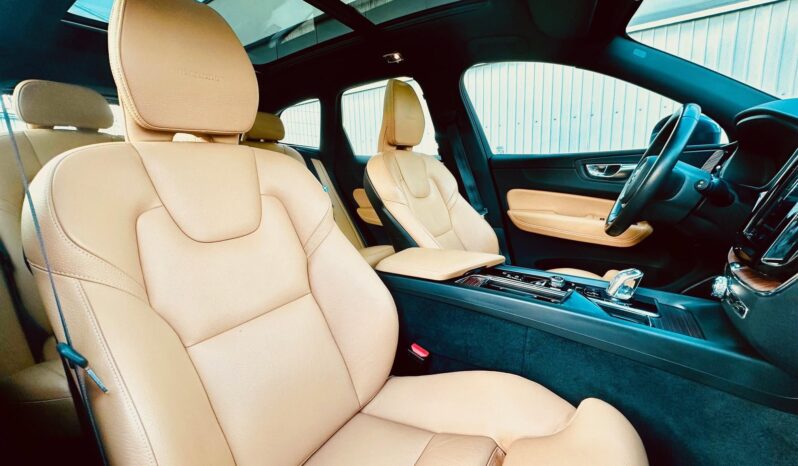 VOLVO XC60 2.0 [T8] Twin Engine Inscription AWD Geartronic MAGYAR-VEZ.SZ.KÖNYV-PANORÁMA-BÉZS BŐR-SZALON ÁLLAPOT-ÁFÁ-s !! teljes