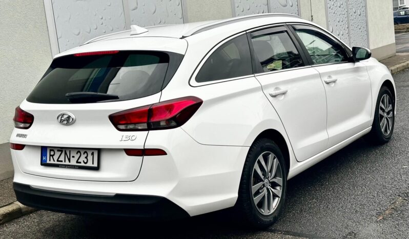 HYUNDAI I30 1.4 T-GDi Premium MAGYAR-VEZ.SZ.KÖNYV-89eKM-TOL.KAMERA-ÜLÉSFŰTÉS-NAVI-SÉR.MENTES !! teljes