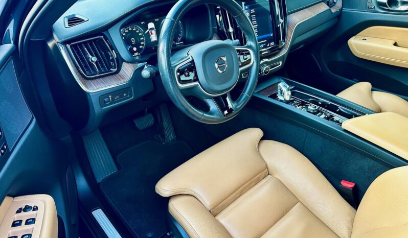 VOLVO XC60 2.0 [T8] Twin Engine Inscription AWD Geartronic MAGYAR-VEZ.SZ.KÖNYV-PANORÁMA-BÉZS BŐR-SZALON ÁLLAPOT-ÁFÁ-s !! teljes