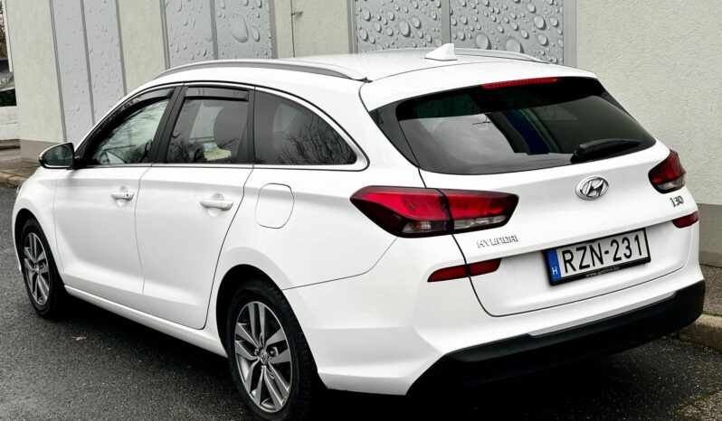 HYUNDAI I30 1.4 T-GDi Premium MAGYAR-VEZ.SZ.KÖNYV-89eKM-TOL.KAMERA-ÜLÉSFŰTÉS-NAVI-SÉR.MENTES !! teljes
