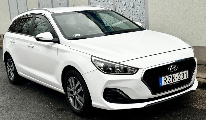 HYUNDAI I30 1.4 T-GDi Premium MAGYAR-VEZ.SZ.KÖNYV-89eKM-TOL.KAMERA-ÜLÉSFŰTÉS-NAVI-SÉR.MENTES !! teljes