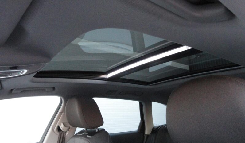 AUDI A4 Avant 40 TFSI S line S-tronic PANORÁMATETŐ-Mo-i 97e km!! teljes