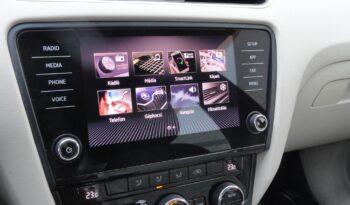 SKODA OCTAVIA 2.0 CR TDI SCR Style BEIGE BELSŐ-TEMPOMAT-LED-Mo-i-NAGYSZERVÍZ ELVÉGEZVE-1 ÉV GARANCIÁVAL!! teljes