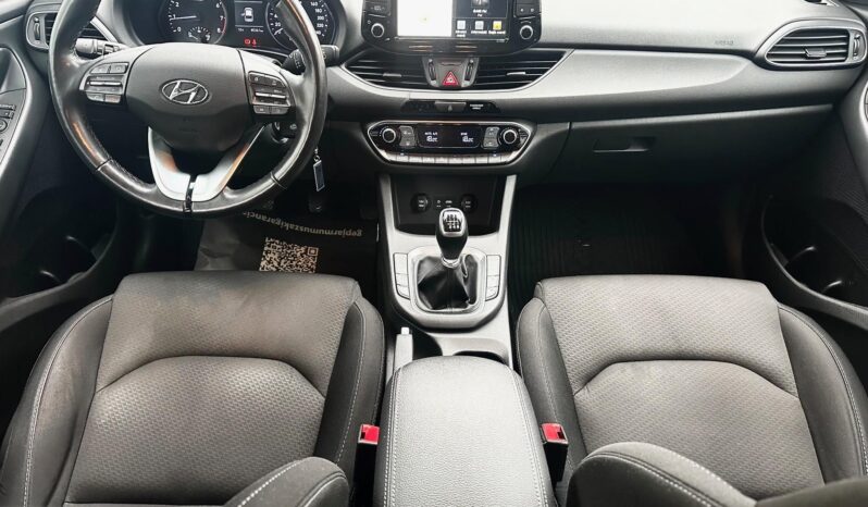 HYUNDAI I30 1.4 T-GDi Premium MAGYAR-VEZ.SZ.KÖNYV-85eKM-TOL.KAMERA-ÜLÉSFŰTÉS-NAVI-SÉR.MENTES! teljes