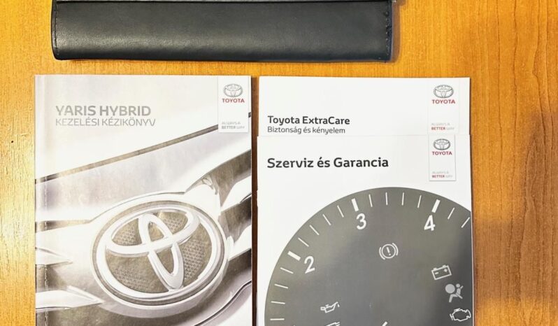 TOYOTA YARIS 1.5 VVT-i Hybrid Selection Smart Bronze e-CVT MAGYAR-VEZ.SZ.KÖNYV-34eKM-TOL.KAMERA-ÜLÉSFŰTÉS-ÚJSZERŰ ÁLLAPOT! teljes