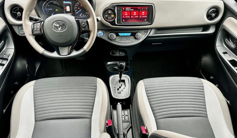 TOYOTA YARIS 1.5 VVT-i Hybrid Selection Smart Bronze e-CVT MAGYAR-VEZ.SZ.KÖNYV-34eKM-TOL.KAMERA-ÜLÉSFŰTÉS-ÚJSZERŰ ÁLLAPOT! teljes