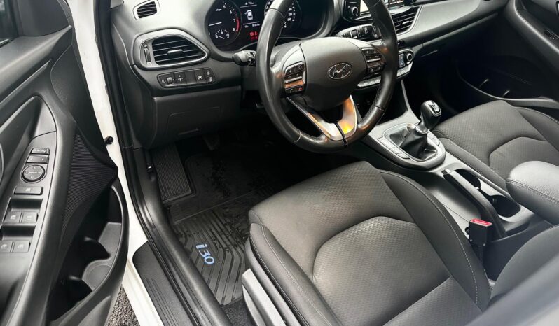 HYUNDAI I30 1.4 T-GDi Premium MAGYAR-VEZ.SZ.KÖNYV-85eKM-TOL.KAMERA-ÜLÉSFŰTÉS-NAVI-SÉR.MENTES! teljes