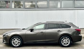 MAZDA 6 Sportkombi 2.2 CD Attraction MAGYAR-VEZ.SZ.KÖNYV-DIGIT KLIMA-PARKRADAR-ÜLÉSFŰTÉS !! teljes