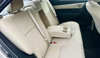 TOYOTA COROLLA Sedan 1.6 Lounge MAGYAR-VÉGIG MÁRKASZERVIZ-100eKM-2 TULAJDONOS-GARANCIA! teljes