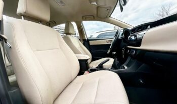 TOYOTA COROLLA Sedan 1.6 Lounge MAGYAR-VÉGIG MÁRKASZERVIZ-100eKM-2 TULAJDONOS-GARANCIA! teljes