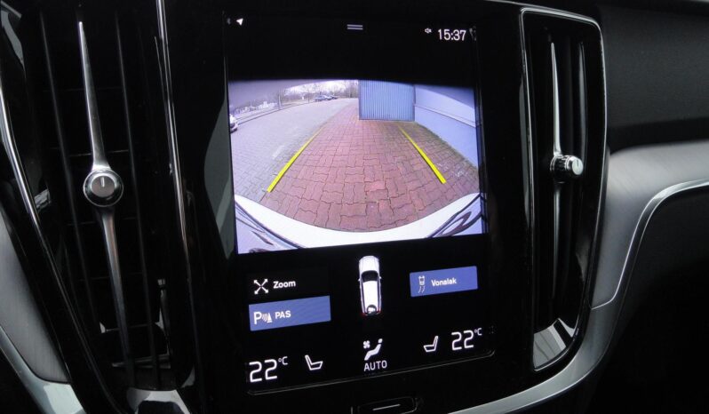 VOLVO V60 2.0 [B4] MHEV Momentum Pro Geartronic MAGYARORSZÁGI-61eKm-1 ÉV GARANCIÁVAL!! teljes