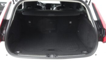 VOLVO V60 2.0 [B4] MHEV Momentum Pro Geartronic MAGYARORSZÁGI-61eKm-1 ÉV GARANCIÁVAL!! teljes